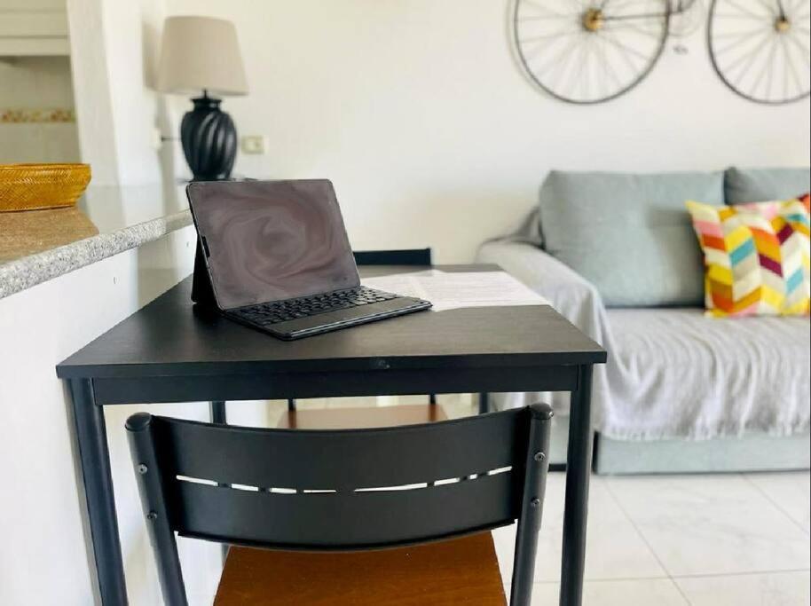 Comfy Home With Large Terrace Five Minutes From Ocean Los Cristianos  Eksteriør bilde
