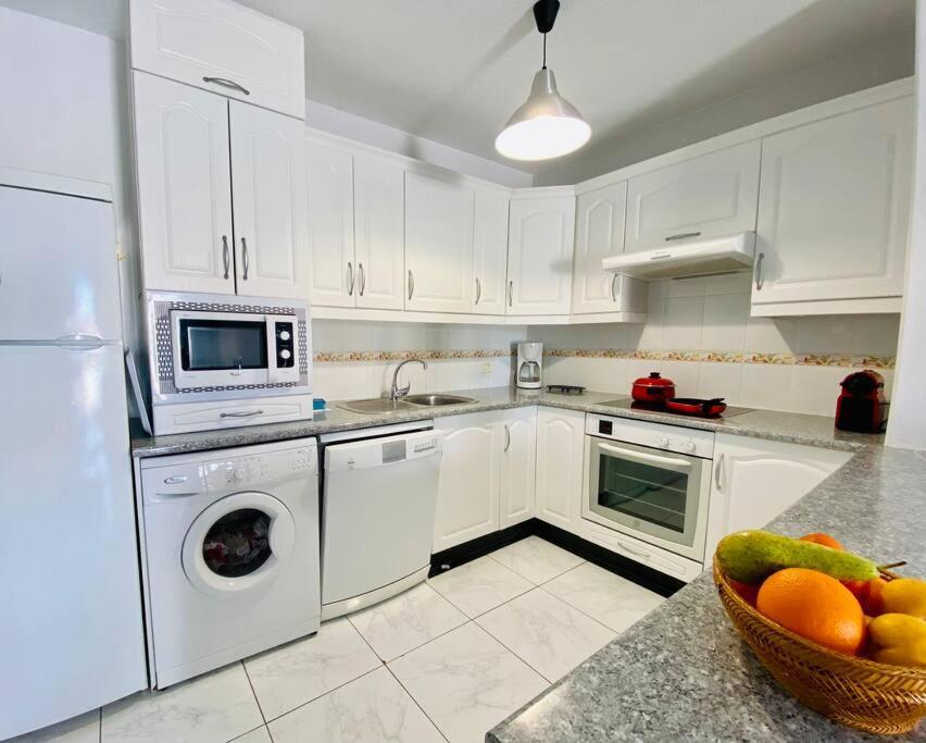 Comfy Home With Large Terrace Five Minutes From Ocean Los Cristianos  Eksteriør bilde